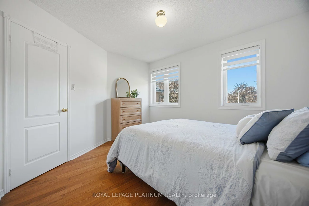 514, Tipton, Hurontario, Mississauga