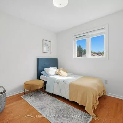 514, Tipton, Hurontario, Mississauga