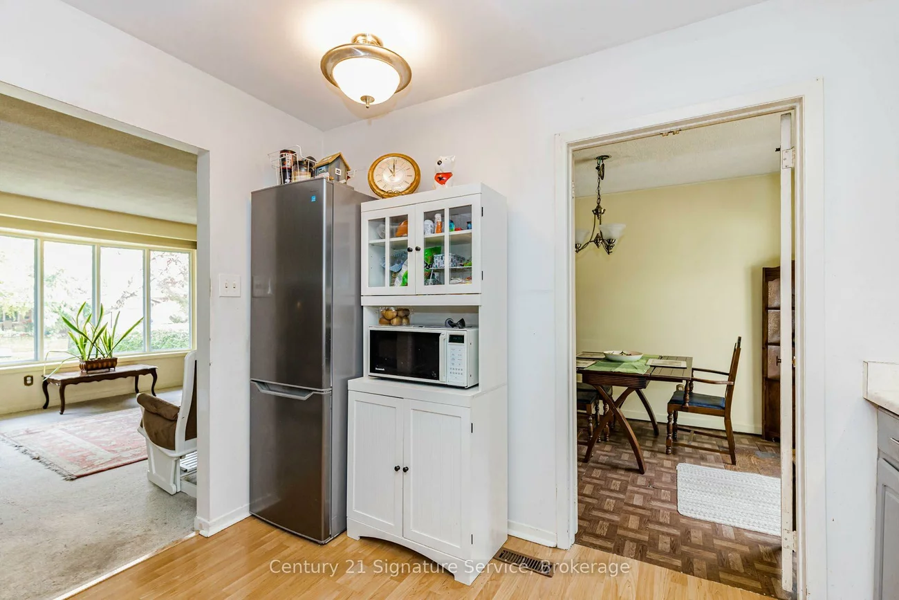 2588, Pinkwell, Sheridan, Mississauga