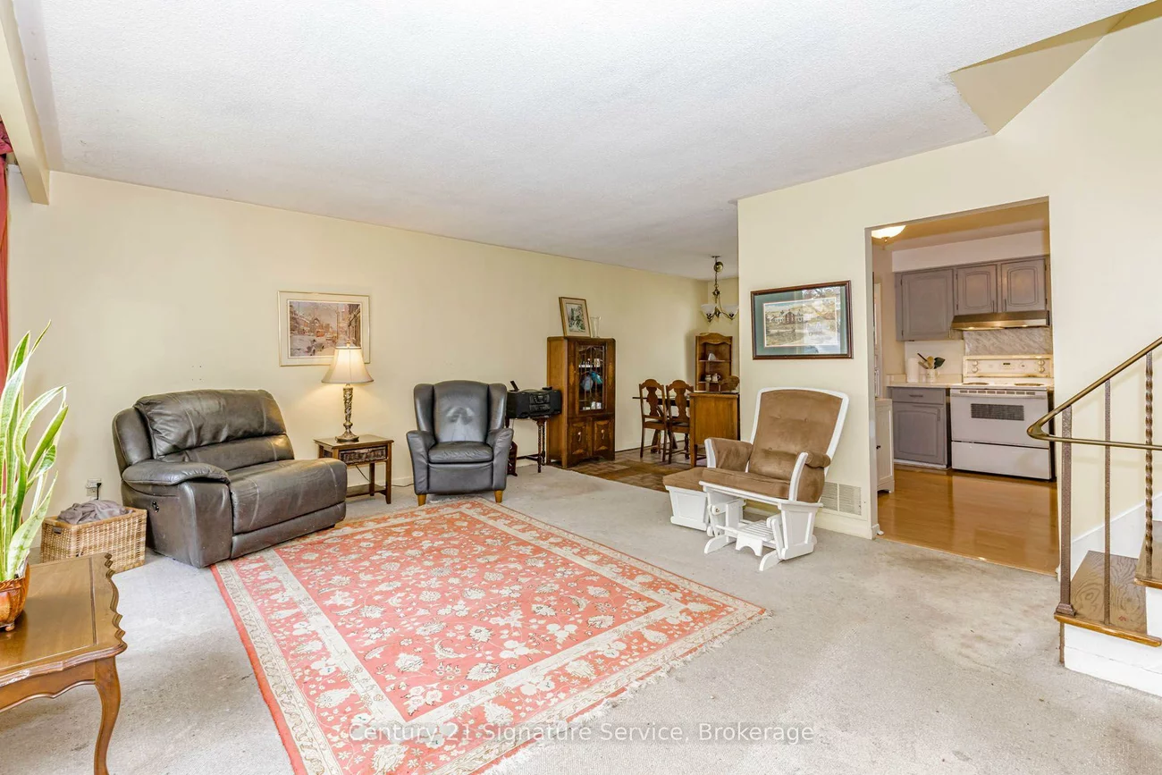 2588, Pinkwell, Sheridan, Mississauga