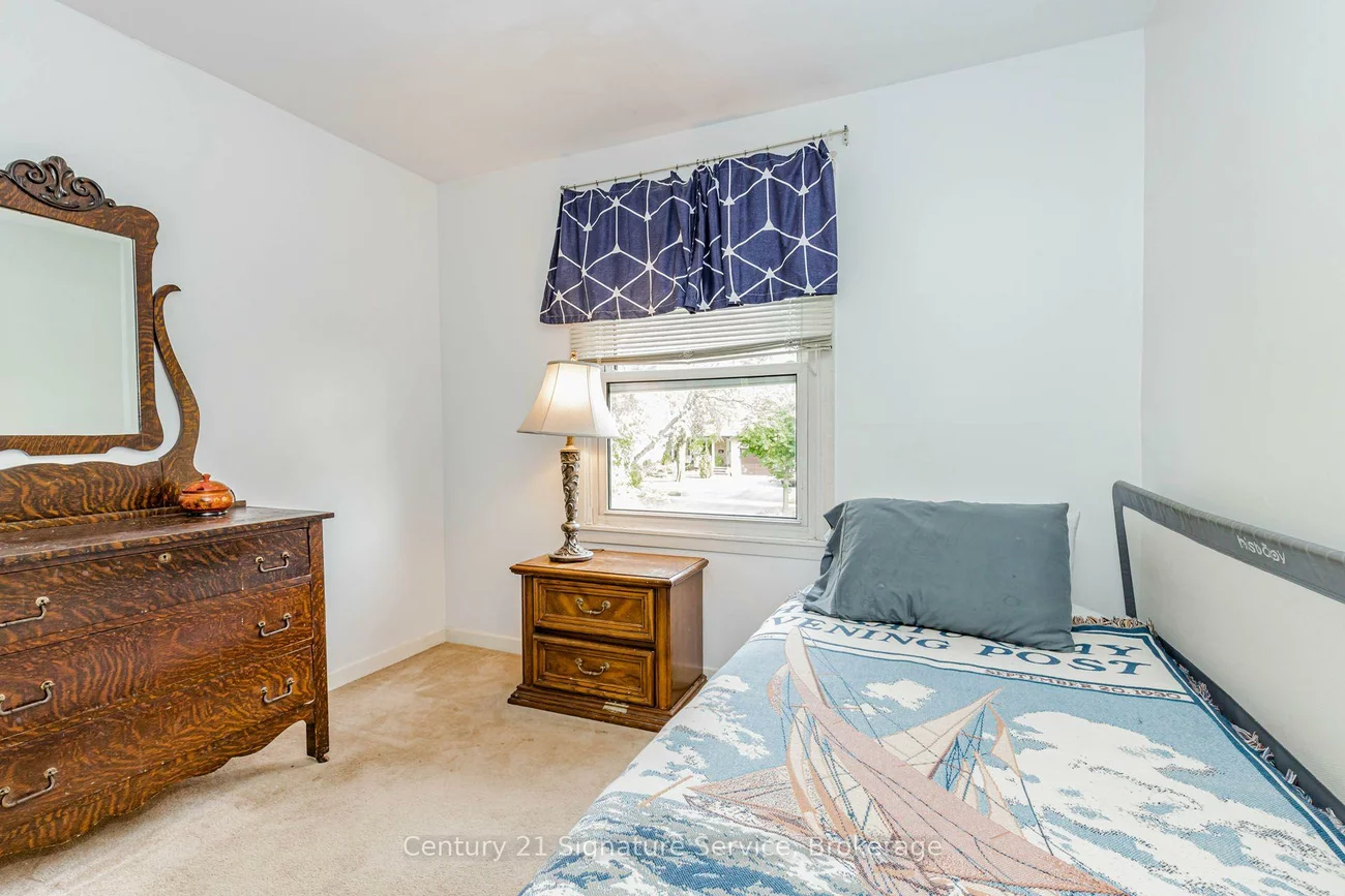 2588, Pinkwell, Sheridan, Mississauga