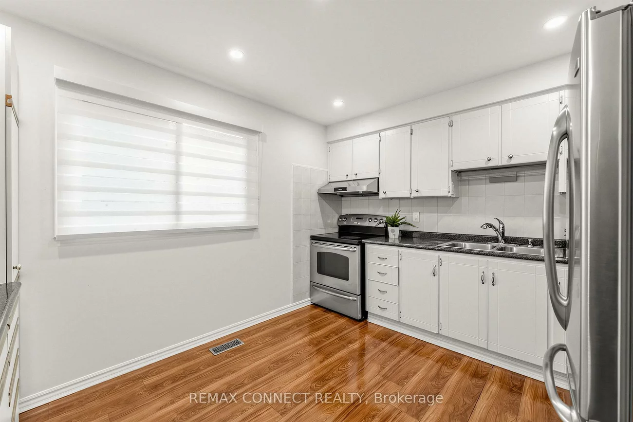 4199, Trellis, Erin Mills, Mississauga