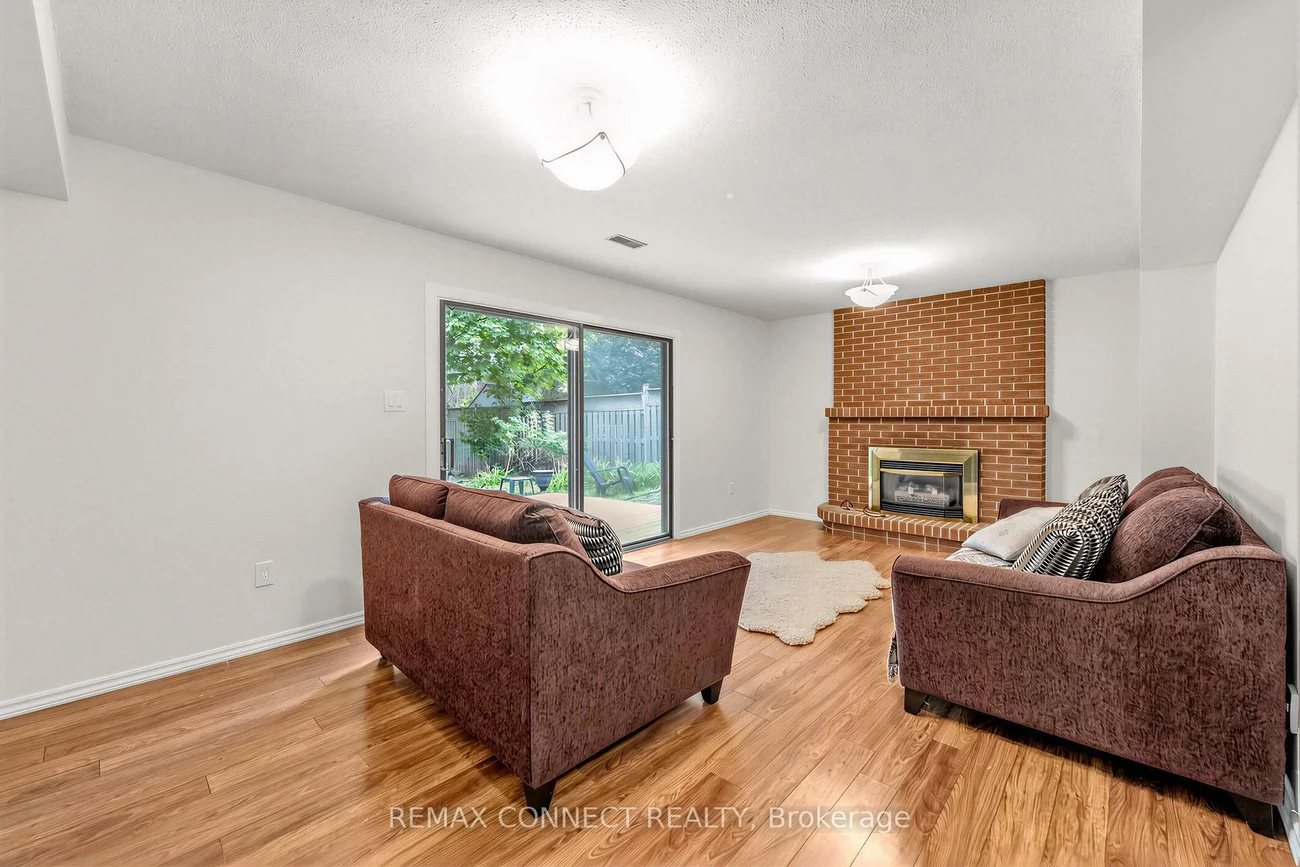 4199, Trellis, Erin Mills, Mississauga