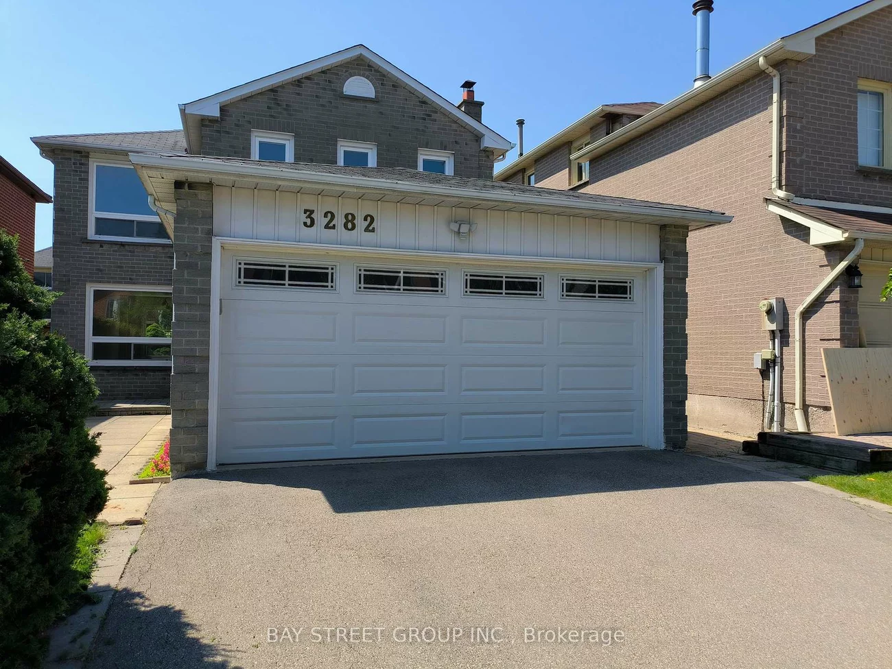3282, Dragon, Fairview, Mississauga