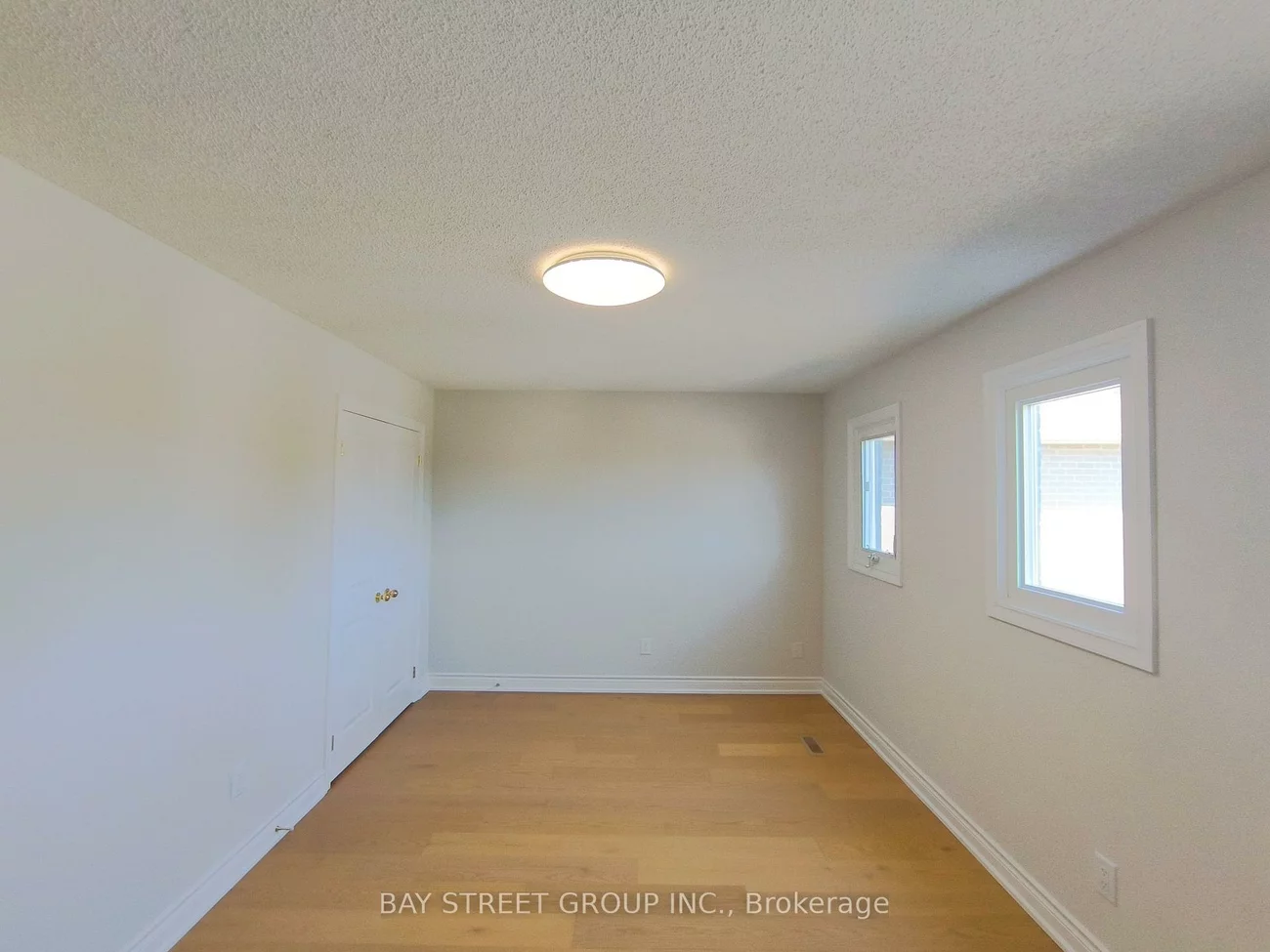 3282, Dragon, Fairview, Mississauga