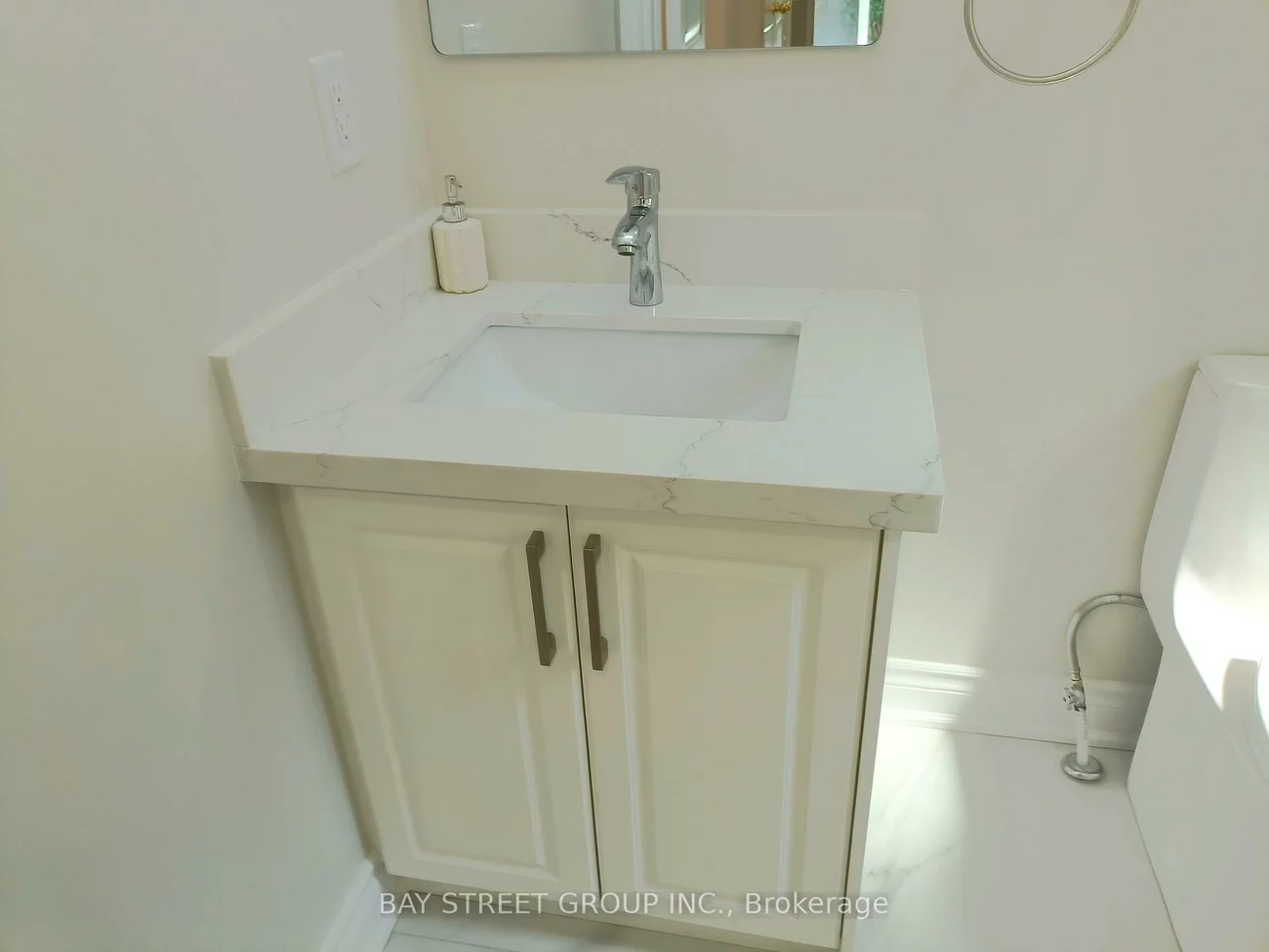 3282, Dragon, Fairview, Mississauga