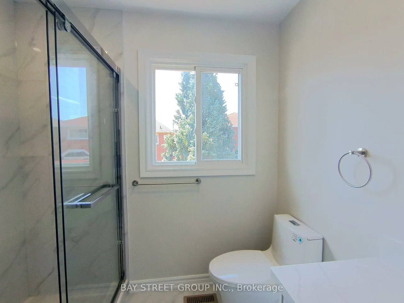 3282, Dragon, Fairview, Mississauga