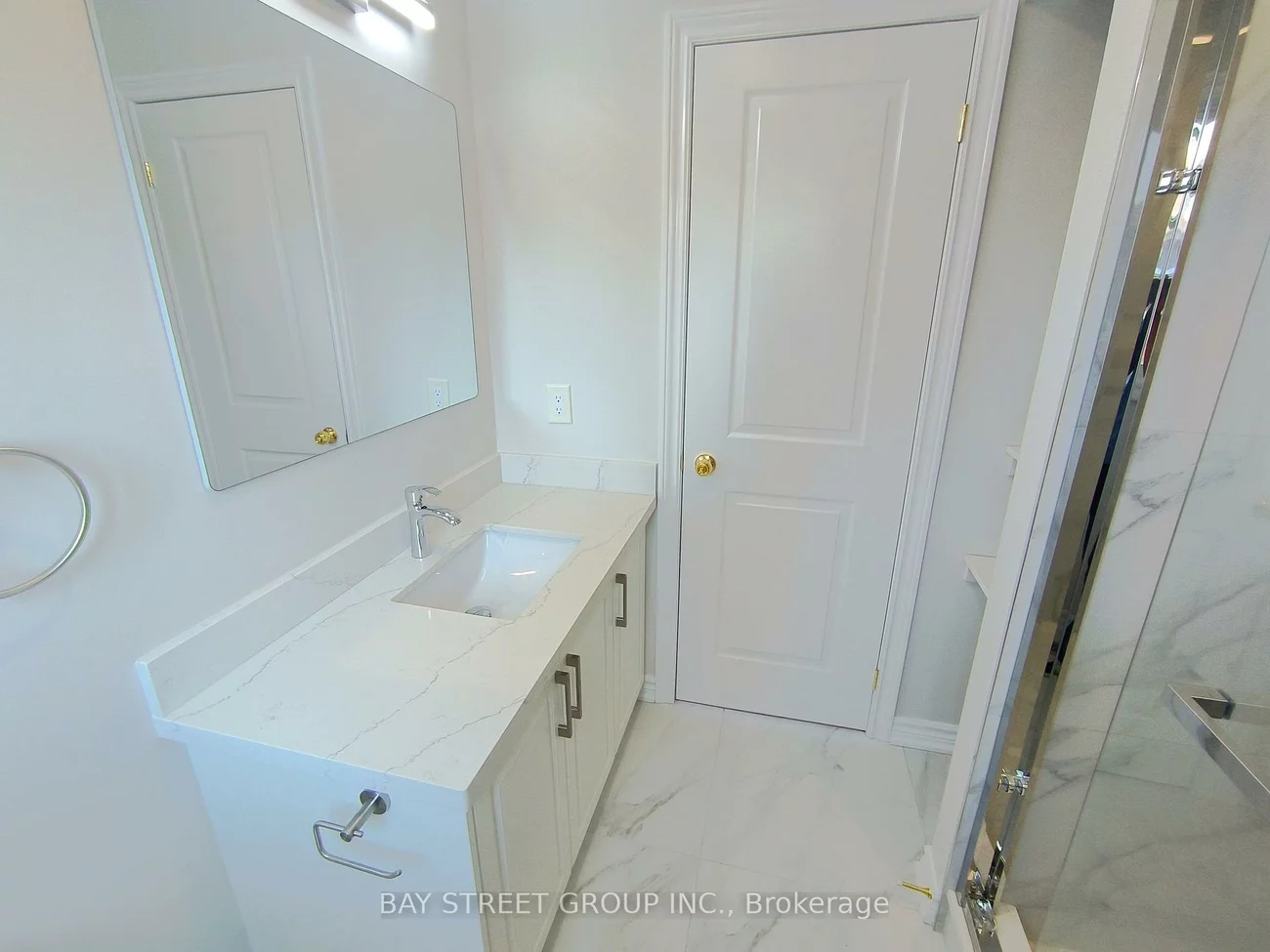 3282, Dragon, Fairview, Mississauga