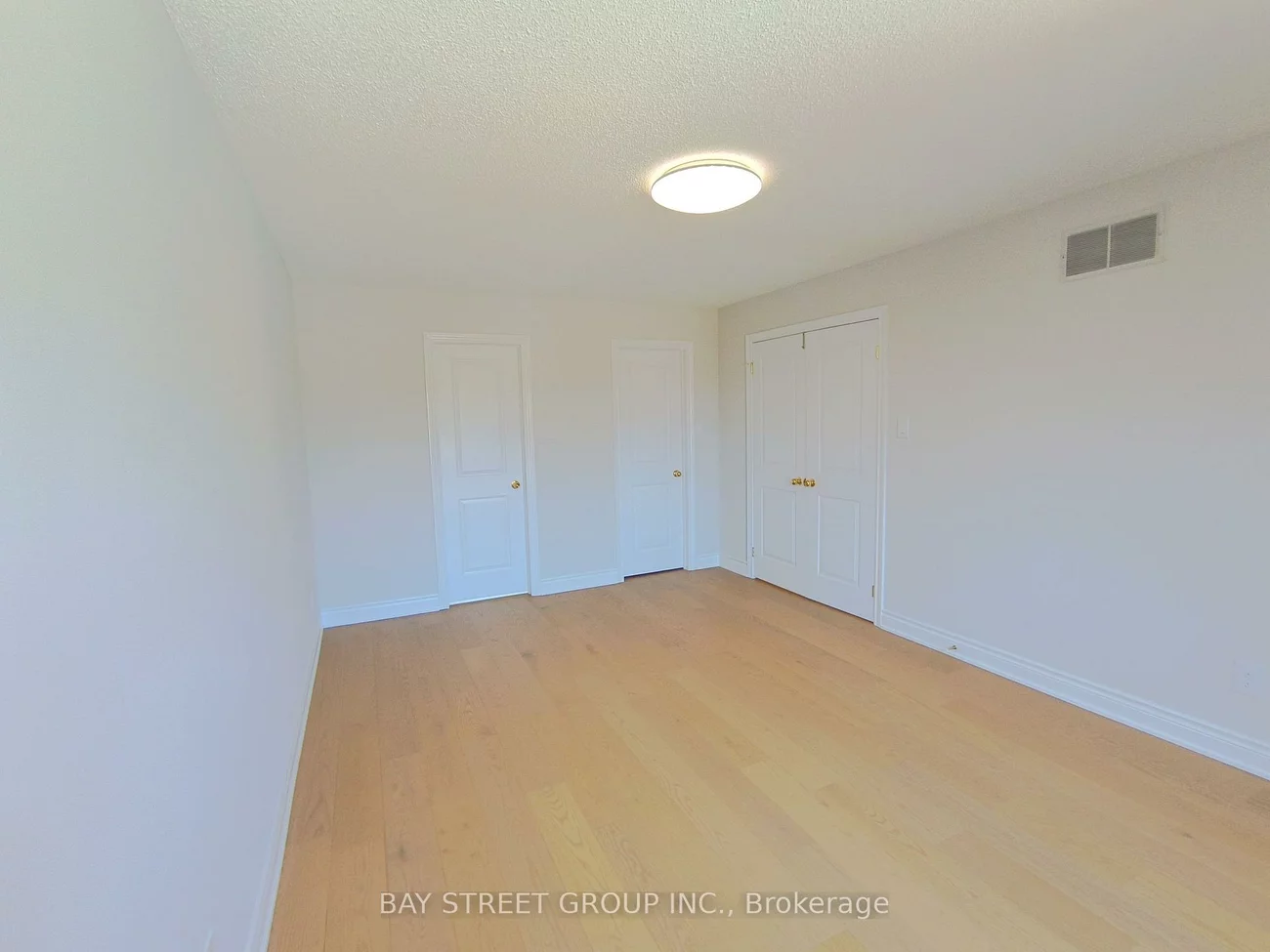 3282, Dragon, Fairview, Mississauga