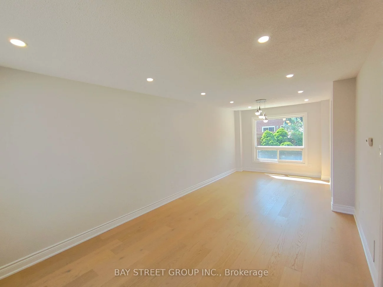 3282, Dragon, Fairview, Mississauga