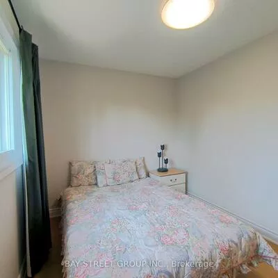 3282, Dragon, Fairview, Mississauga