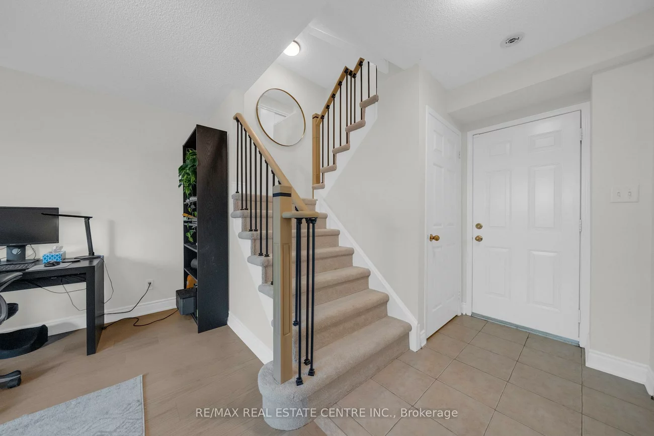 3440, Redpath, Lisgar, Mississauga