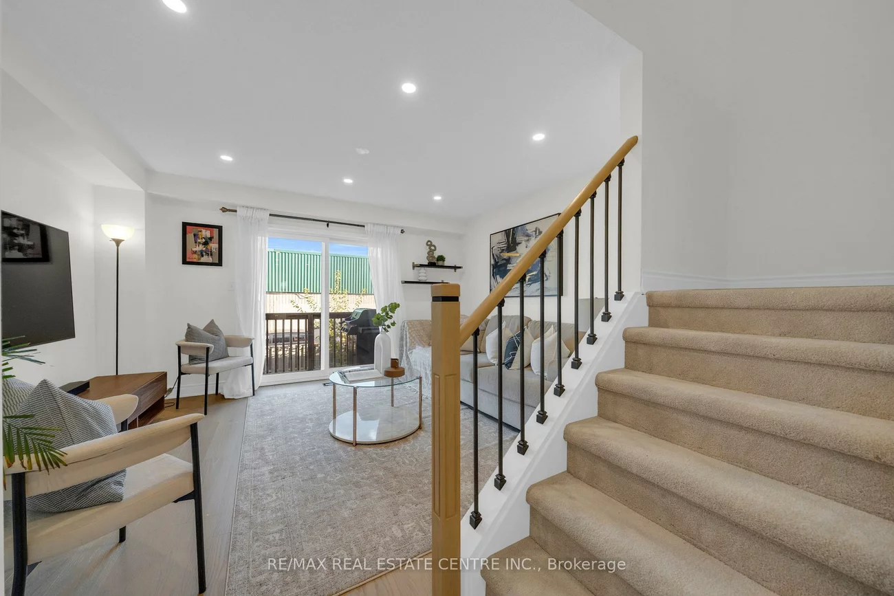 3440, Redpath, Lisgar, Mississauga