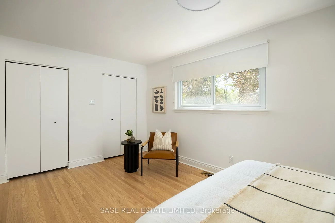 1410, Lewisham, Clarkson, Mississauga