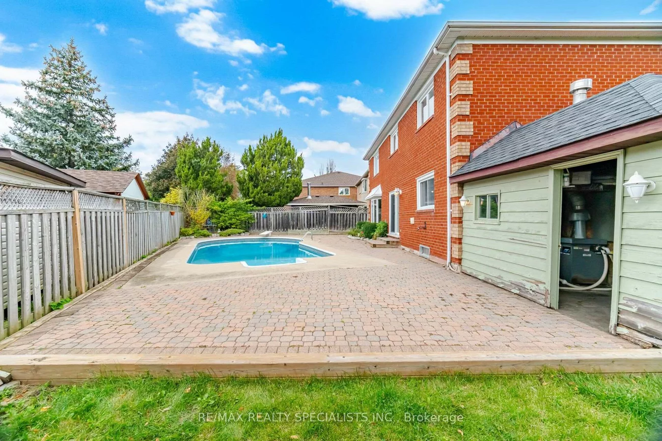 3706, Price, Erin Mills, Mississauga