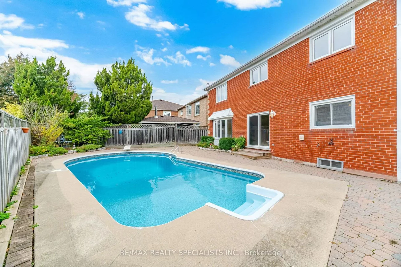 3706, Price, Erin Mills, Mississauga