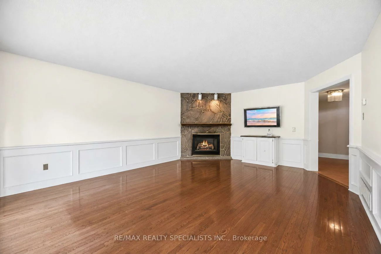 3706, Price, Erin Mills, Mississauga