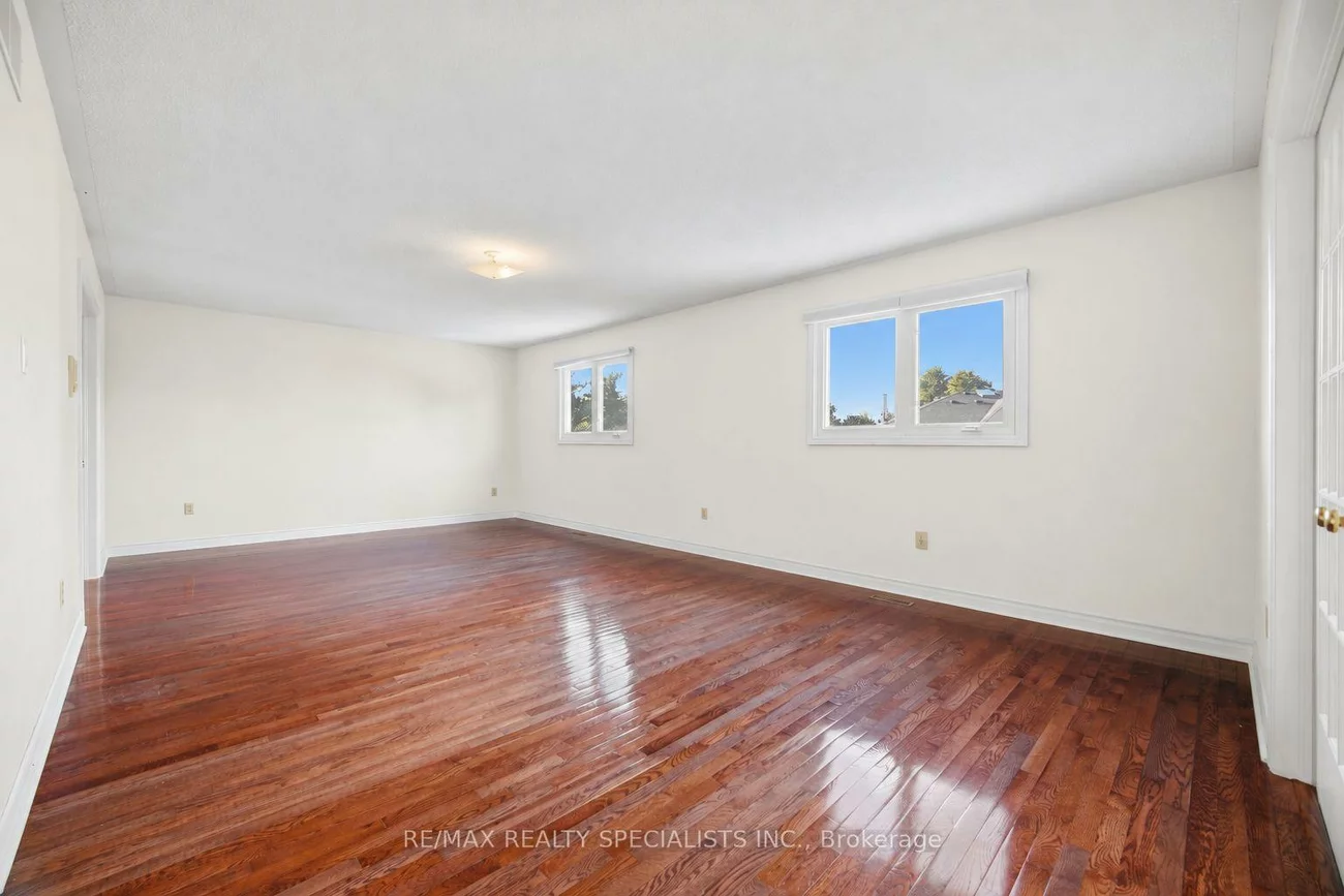 3706, Price, Erin Mills, Mississauga