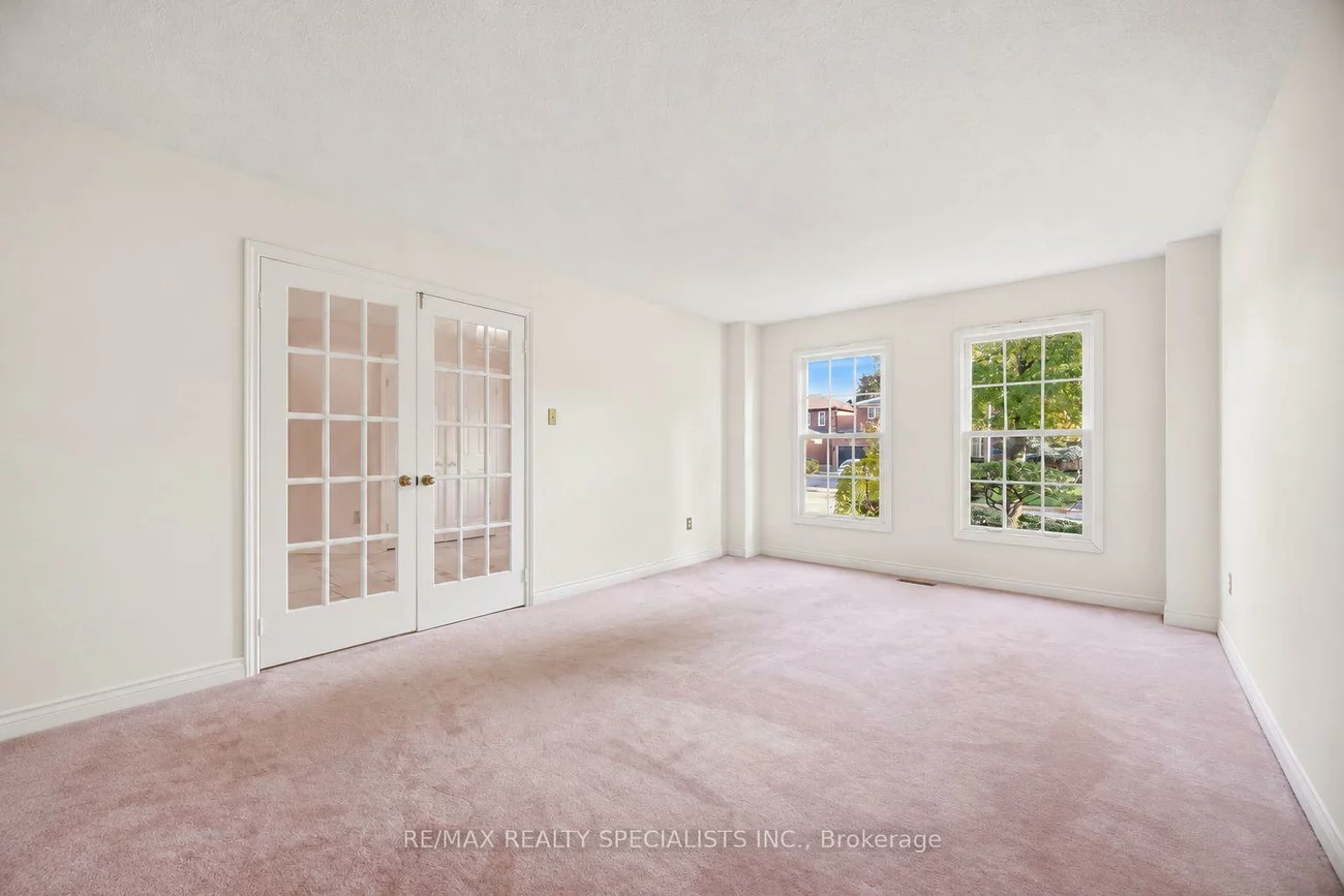 3706, Price, Erin Mills, Mississauga