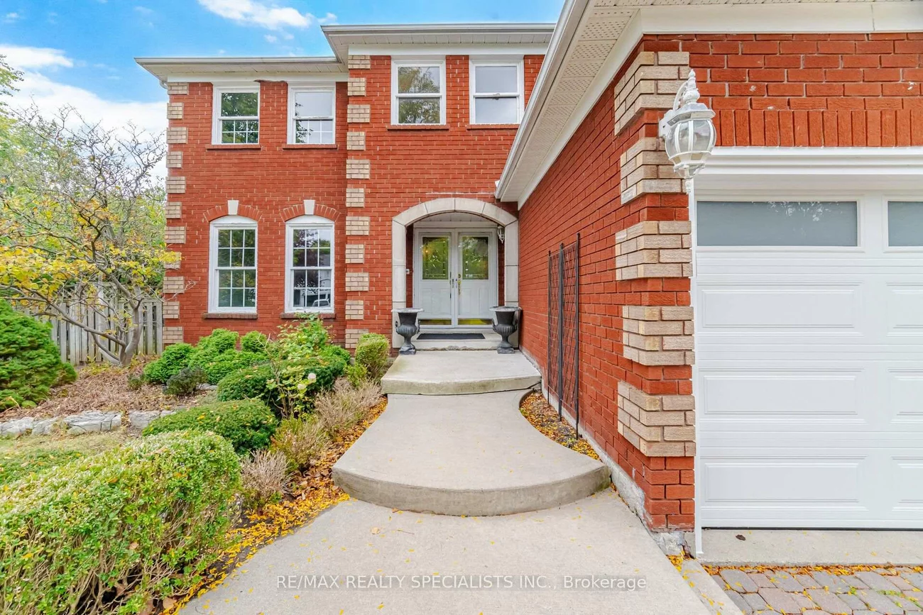 3706, Price, Erin Mills, Mississauga