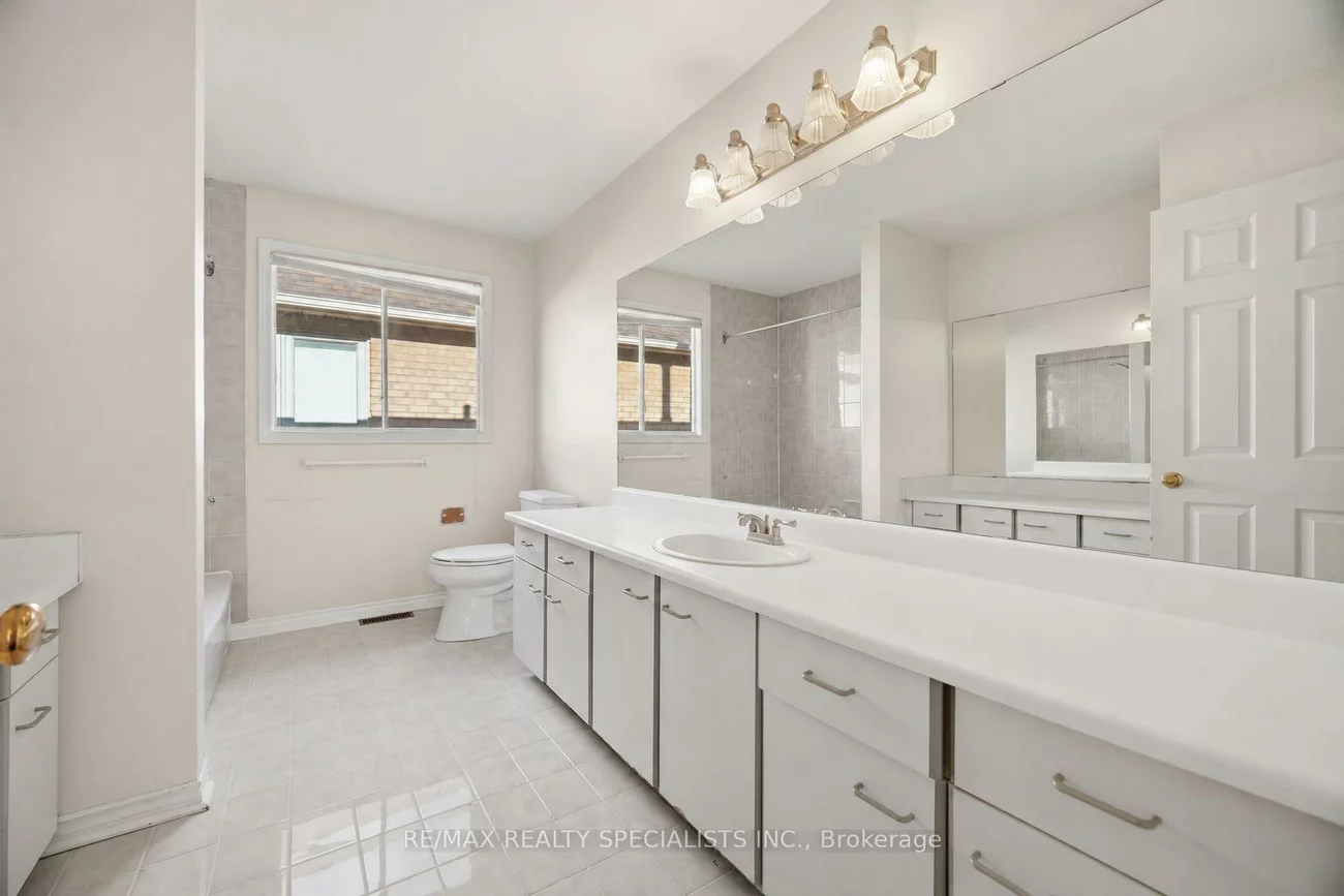 3706, Price, Erin Mills, Mississauga