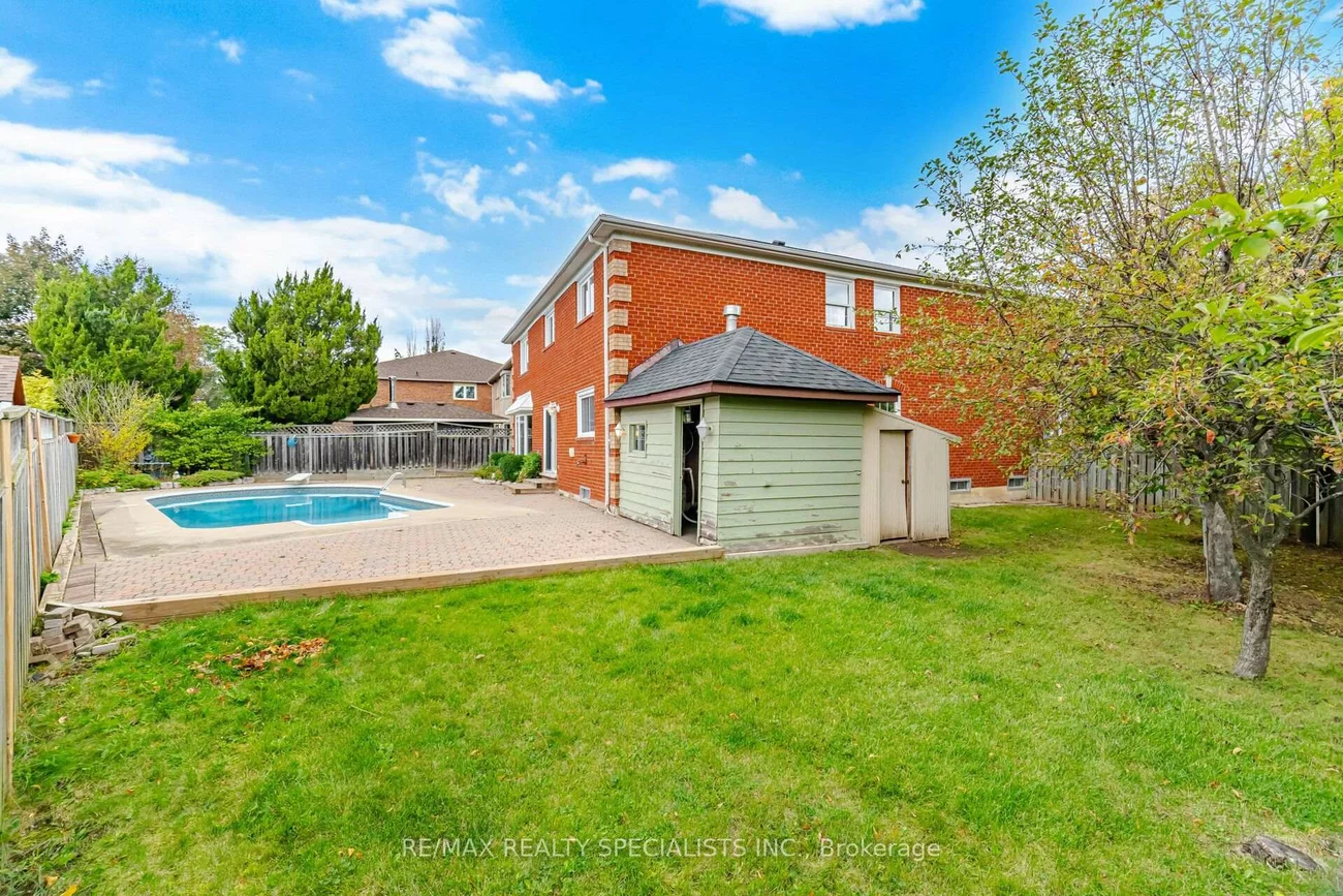 3706, Price, Erin Mills, Mississauga