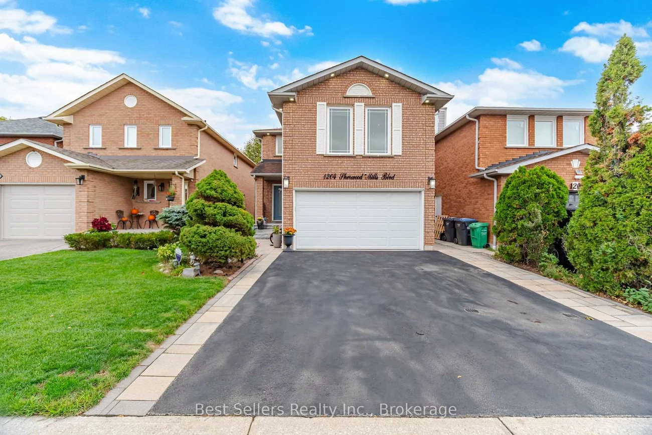 1204, Sherwood Mills, East Credit, Mississauga