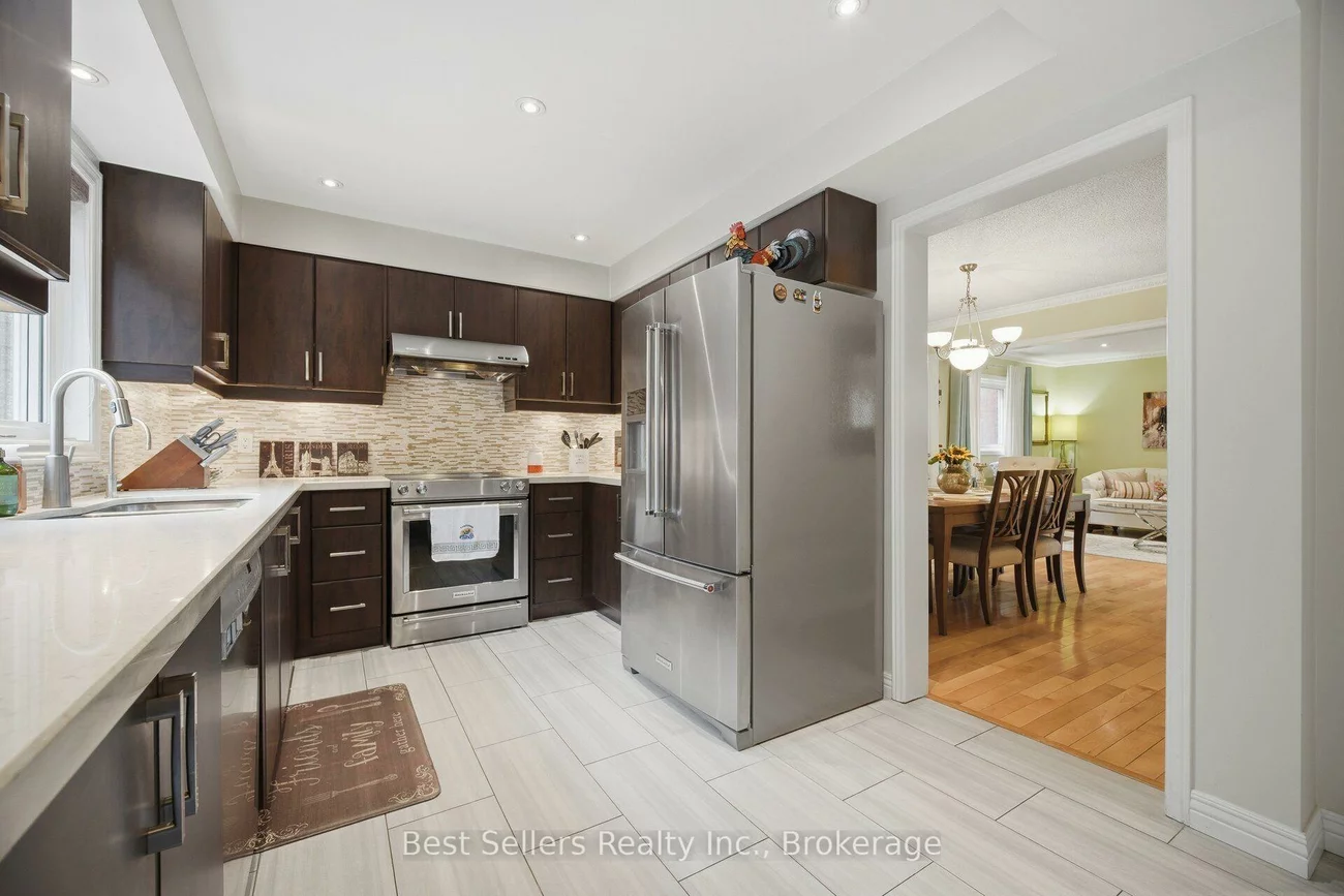1204, Sherwood Mills, East Credit, Mississauga