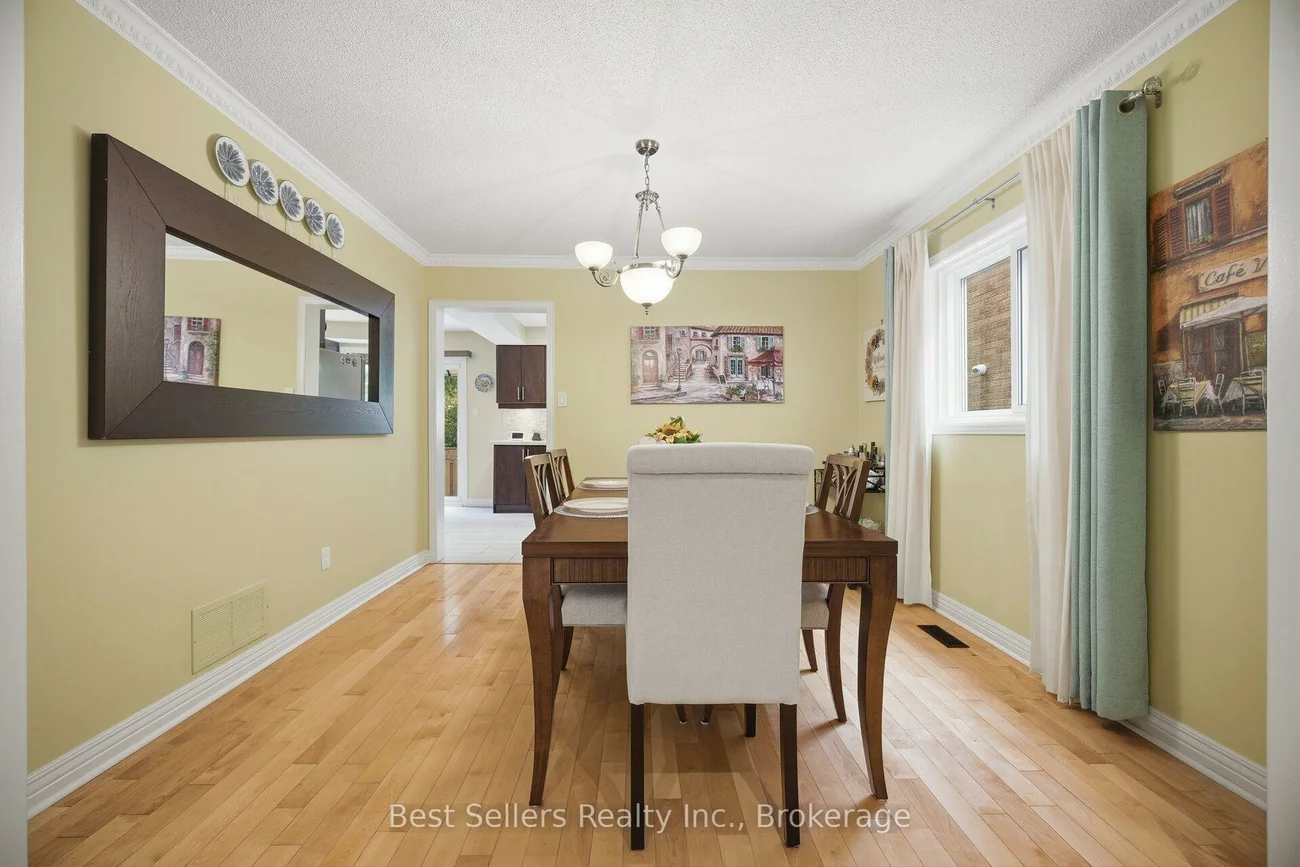 1204, Sherwood Mills, East Credit, Mississauga
