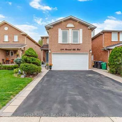1204, Sherwood Mills, East Credit, Mississauga