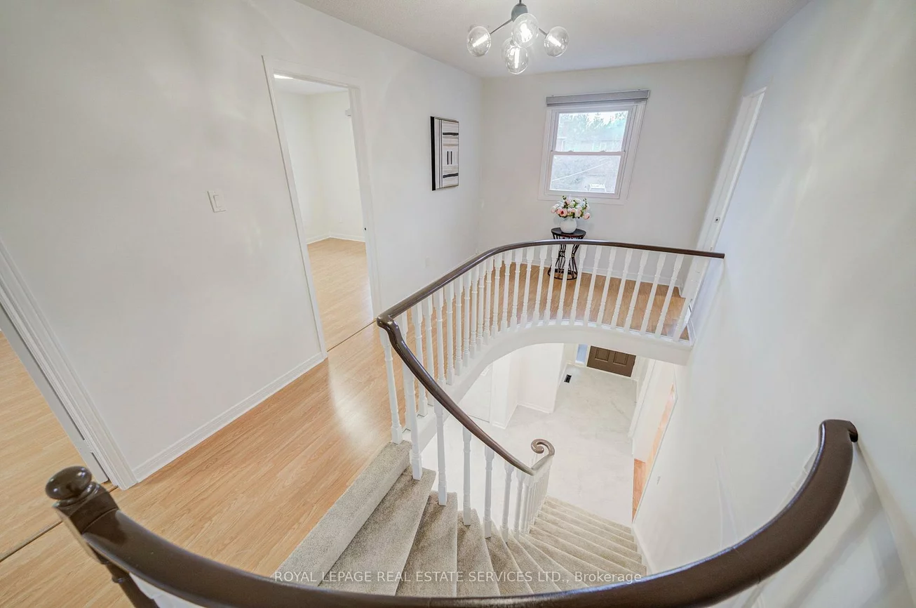 796, Buckingham, Creditview, Mississauga