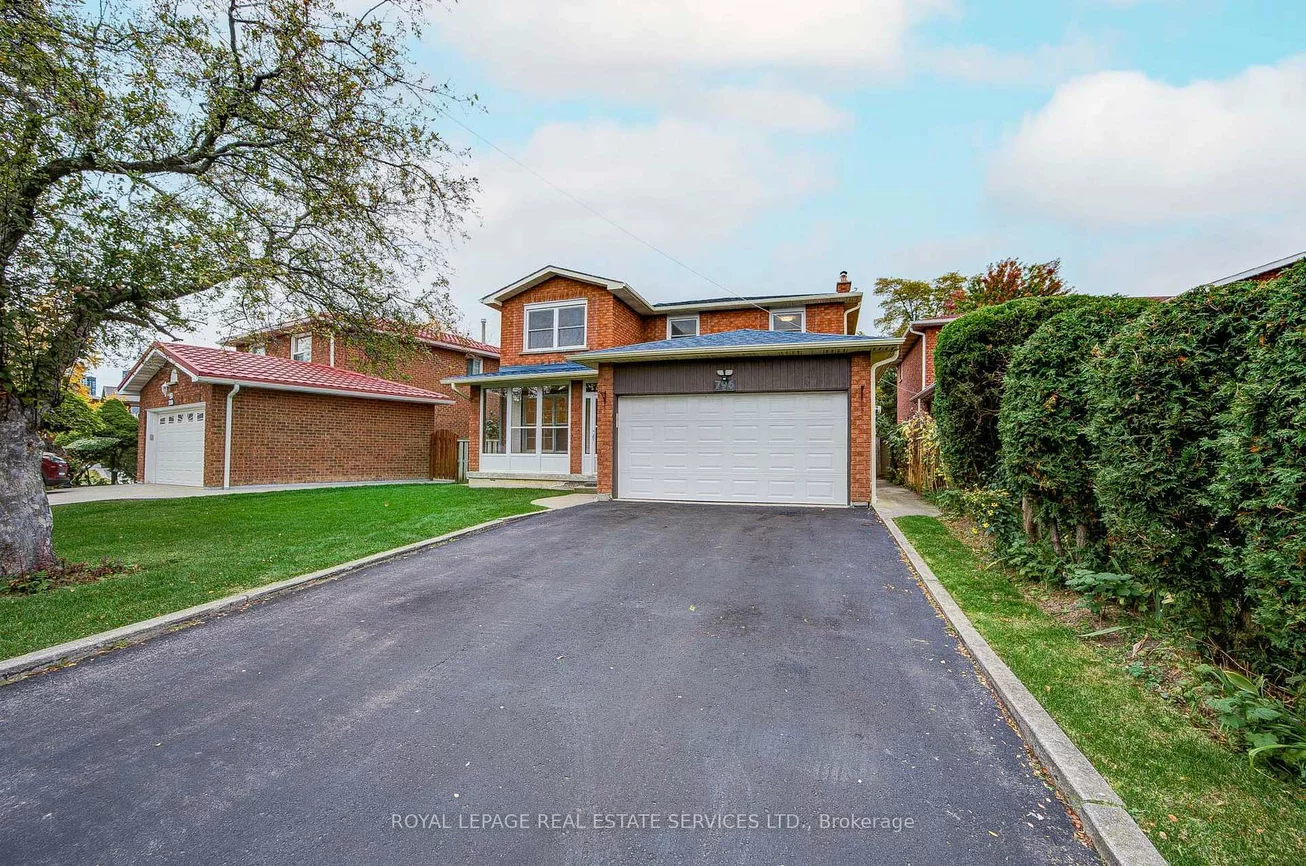 796, Buckingham, Creditview, Mississauga