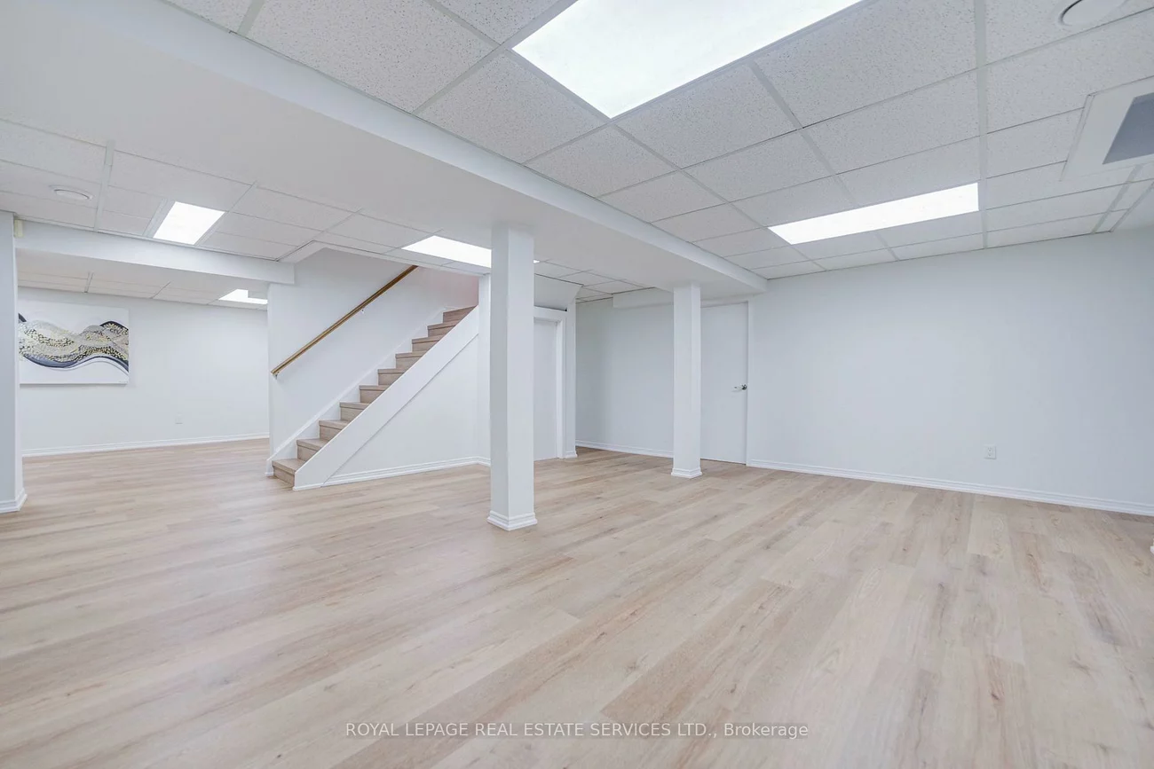 796, Buckingham, Creditview, Mississauga