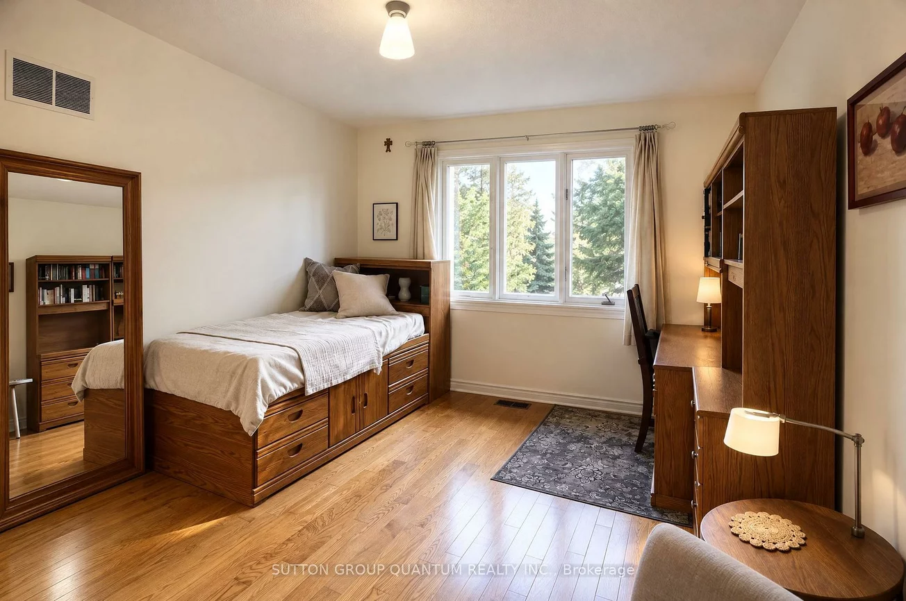 5254, Charnwood, East Credit, Mississauga