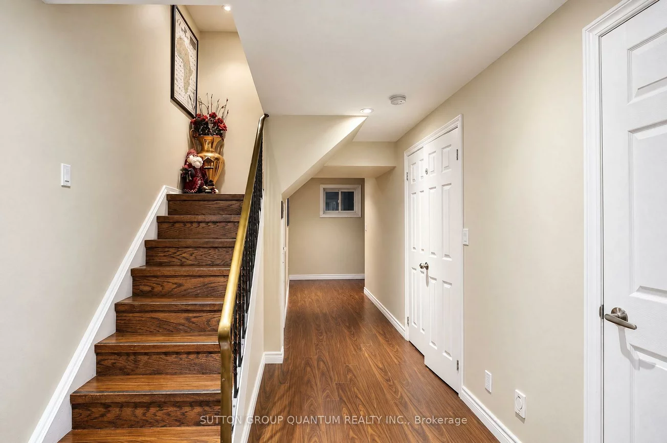 1005, Fredonia, Erindale, Mississauga