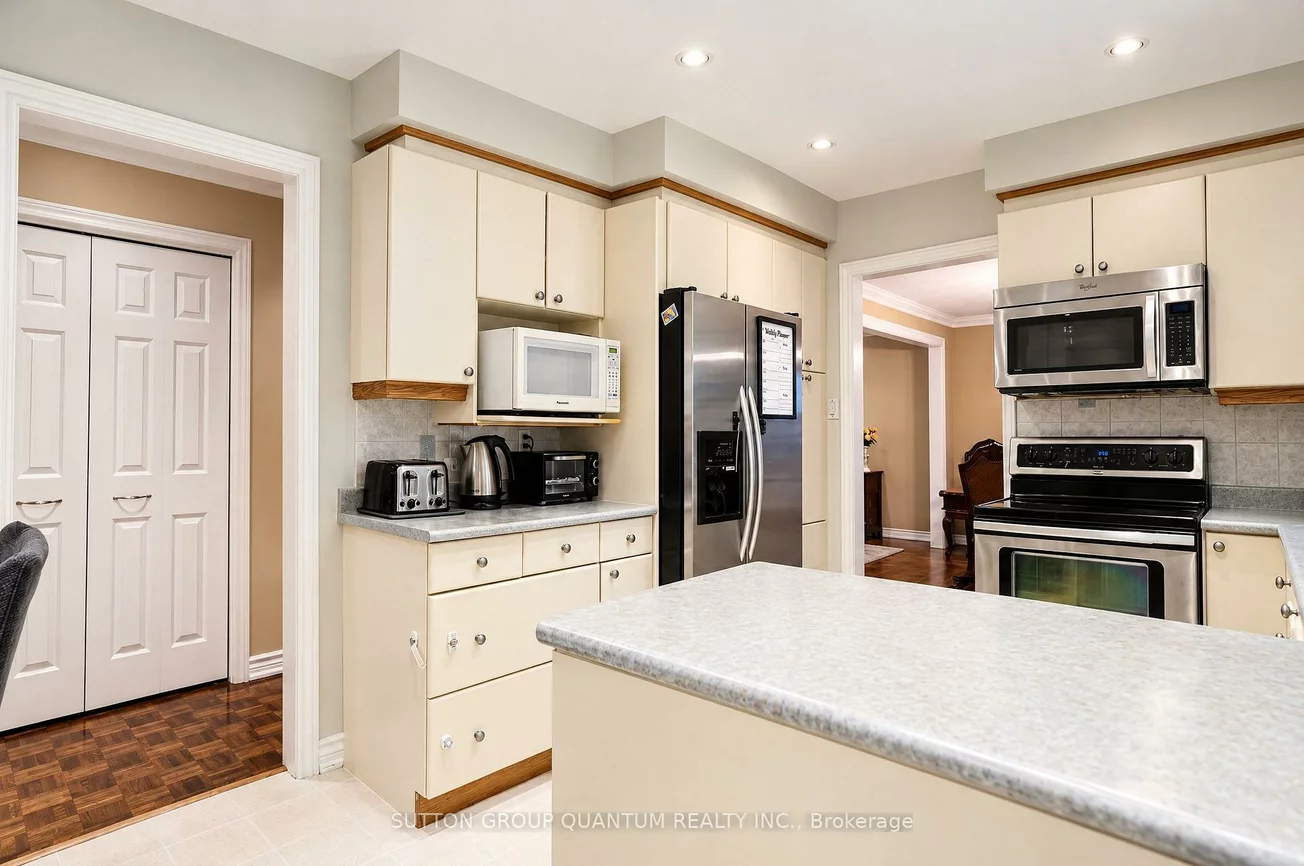 1005, Fredonia, Erindale, Mississauga