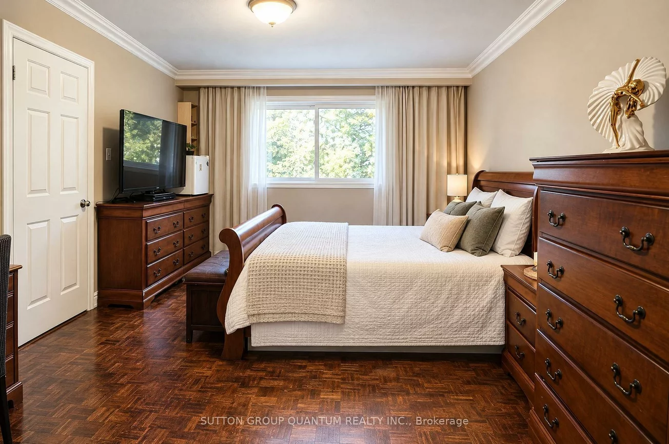 1005, Fredonia, Erindale, Mississauga