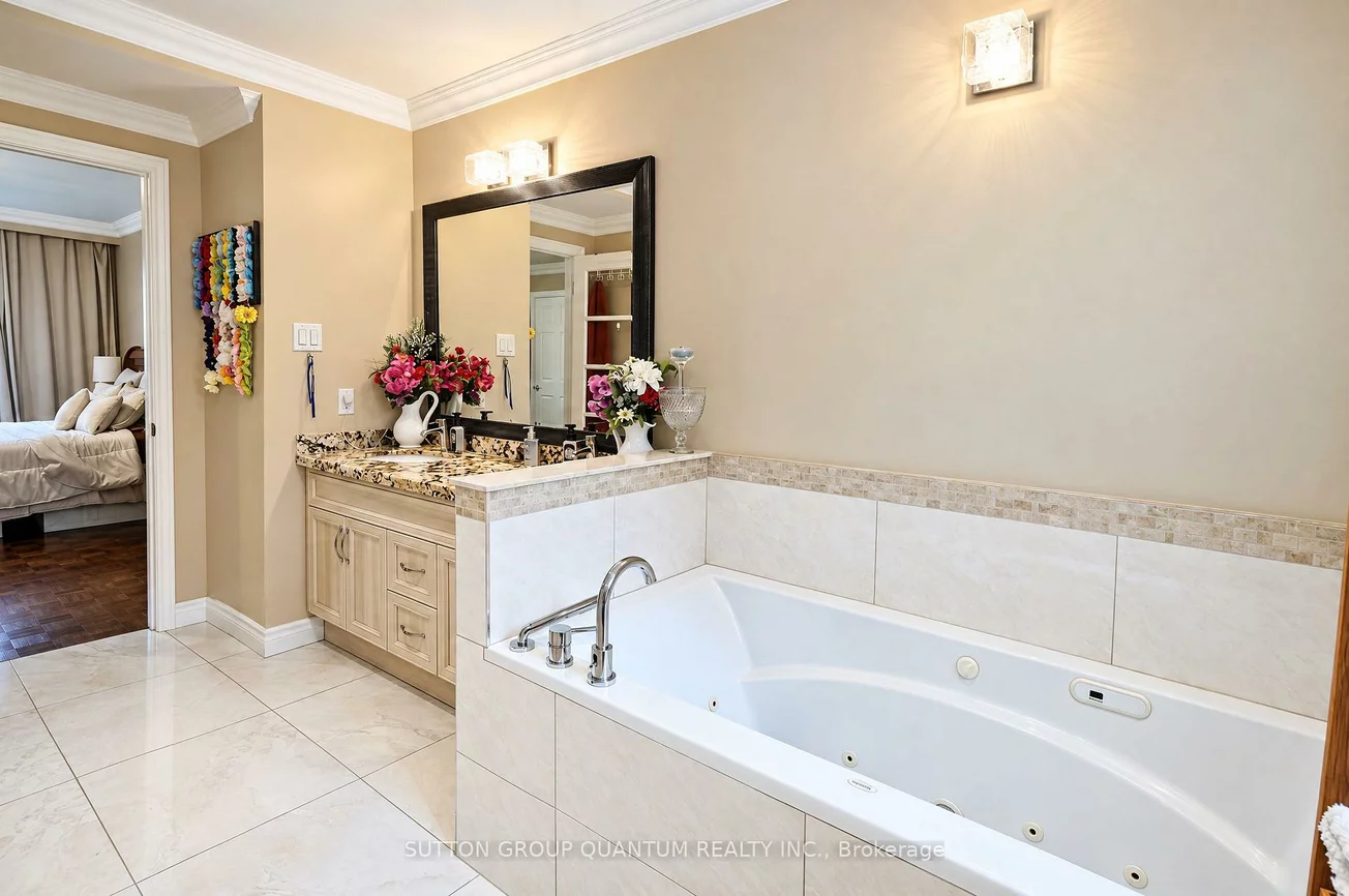 1005, Fredonia, Erindale, Mississauga