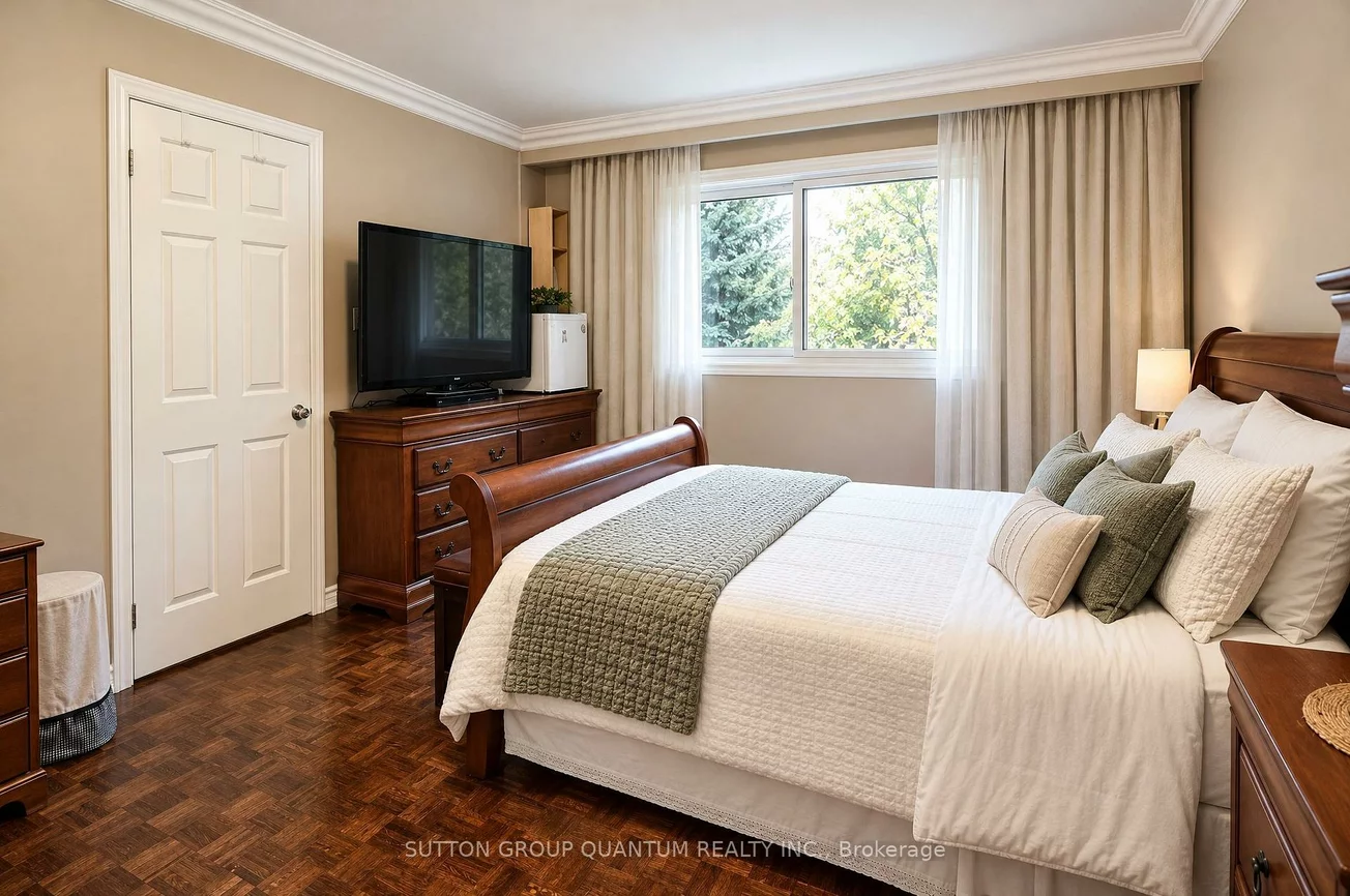 1005, Fredonia, Erindale, Mississauga