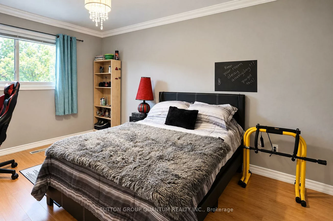 1005, Fredonia, Erindale, Mississauga