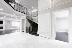 53, Eaglewood, Mineola, Mississauga