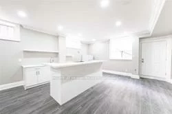 53, Eaglewood, Mineola, Mississauga