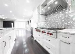 53, Eaglewood, Mineola, Mississauga