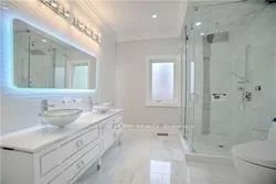 53, Eaglewood, Mineola, Mississauga