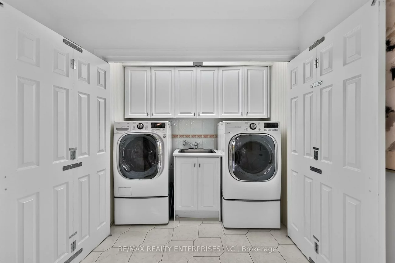 1690, Sherway, Lakeview, Mississauga