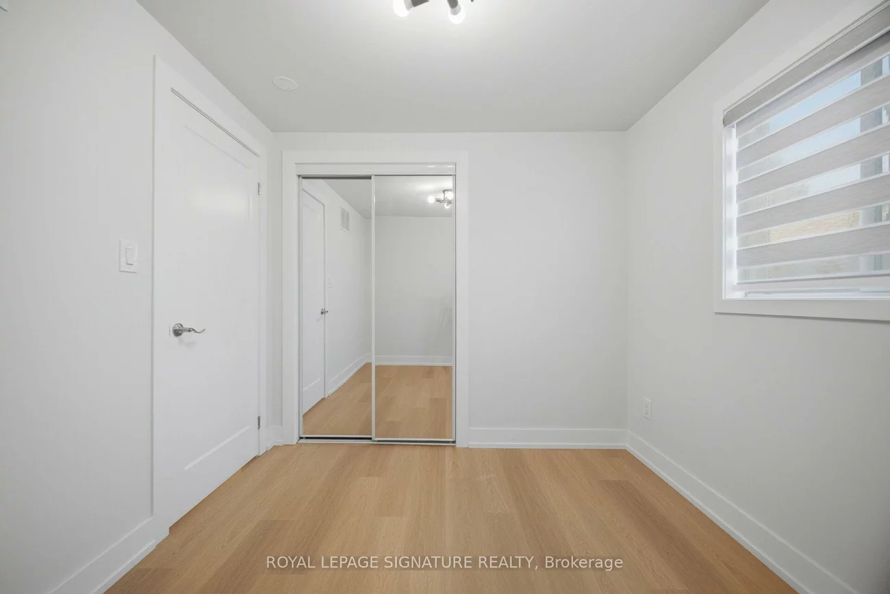 2599, Lundene, Clarkson, Mississauga