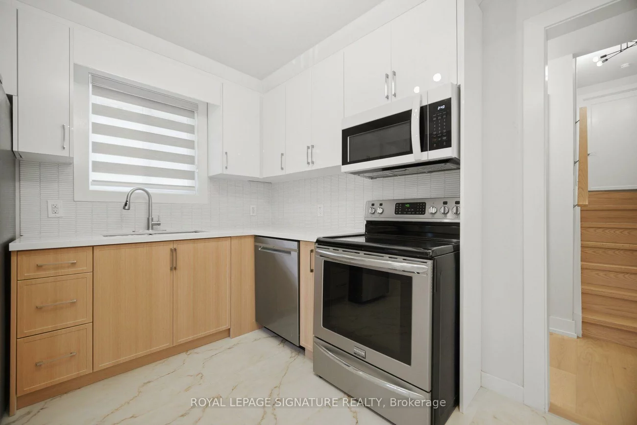2599, Lundene, Clarkson, Mississauga