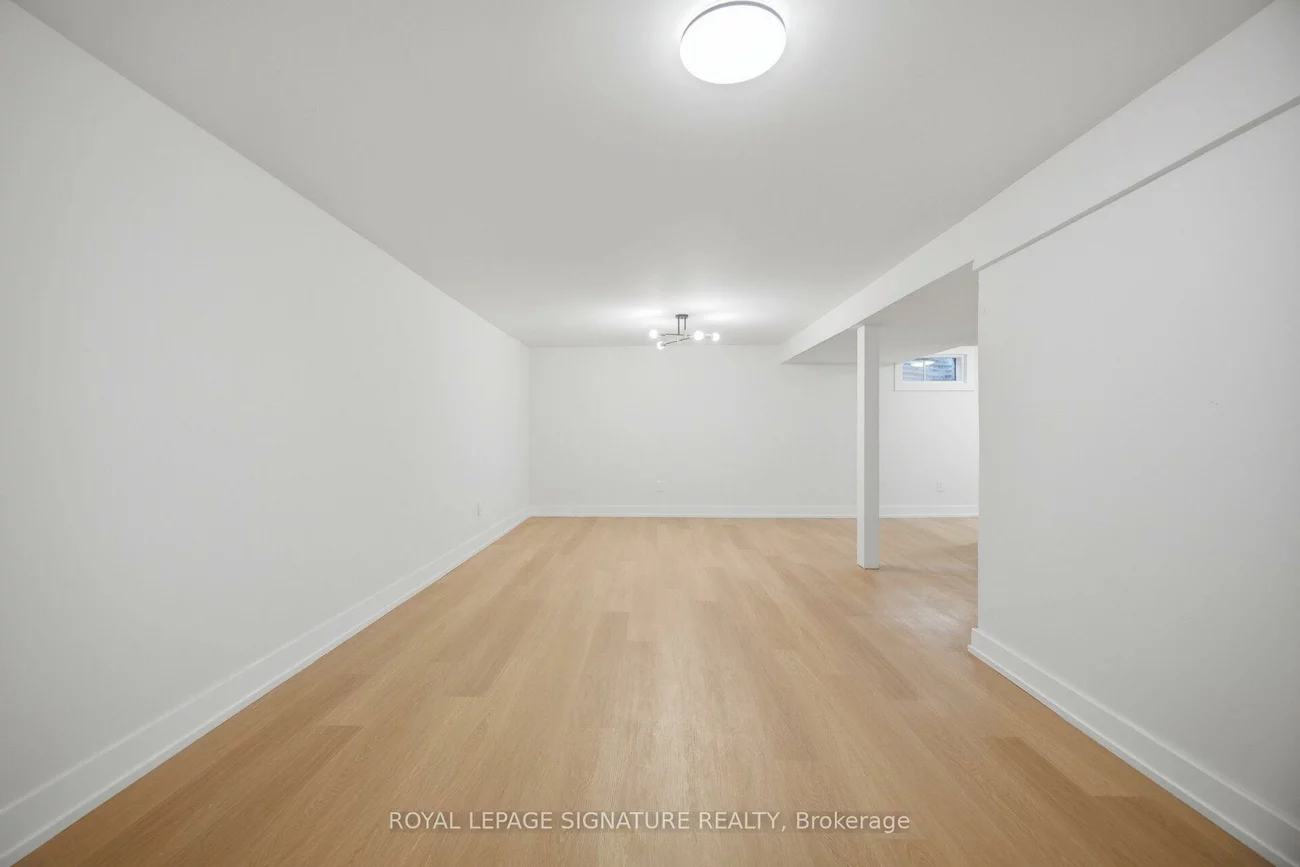 2599, Lundene, Clarkson, Mississauga