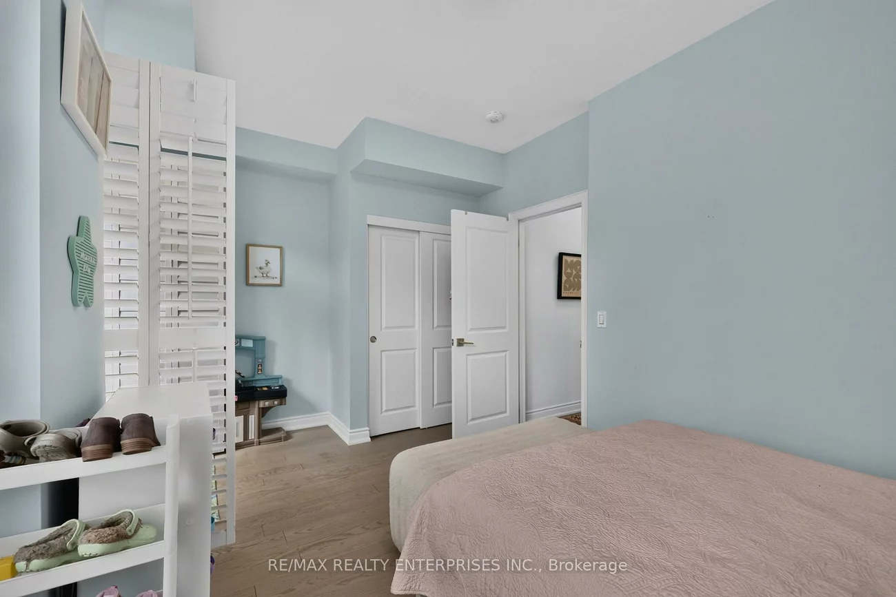 656, Tupelo, Mineola, Mississauga