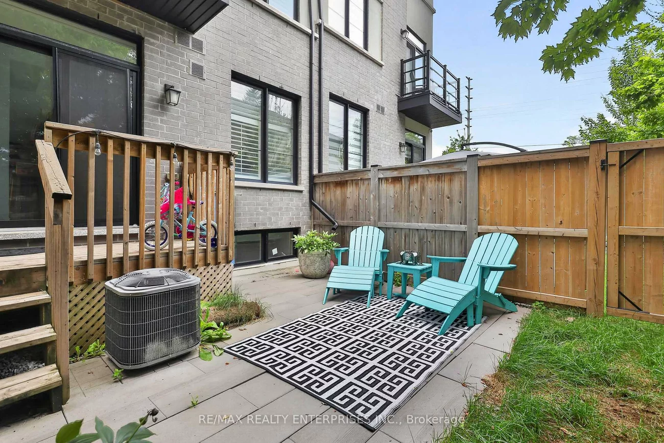 656, Tupelo, Mineola, Mississauga